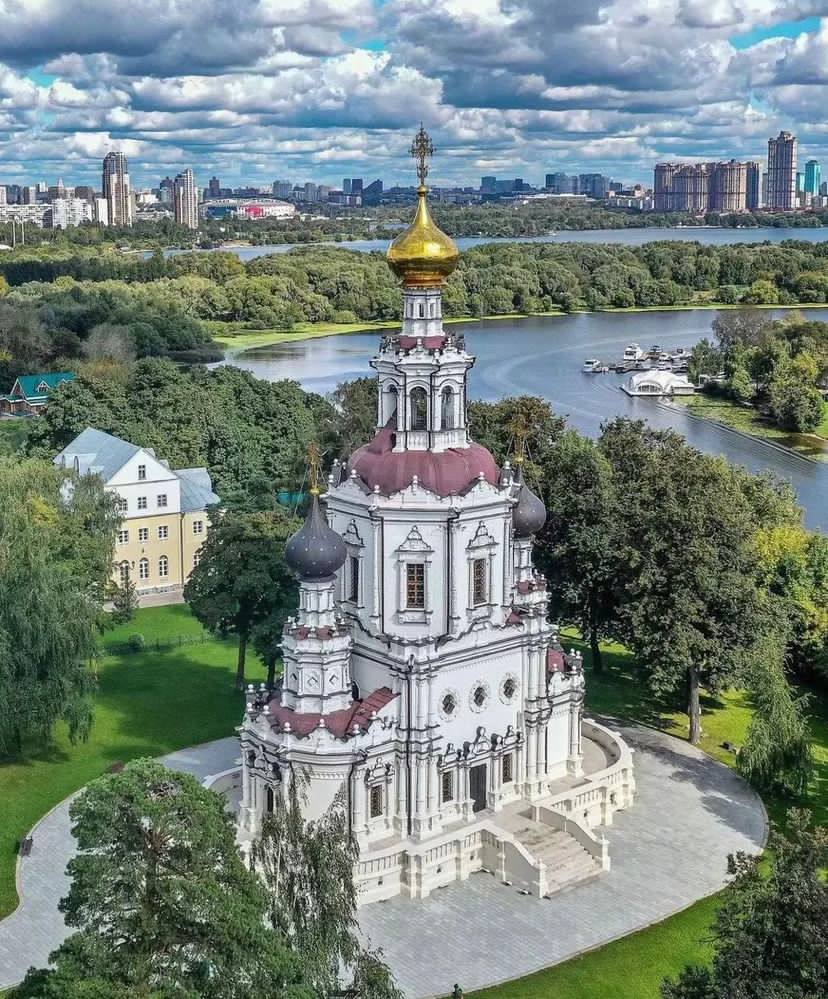 троицкая улица москва