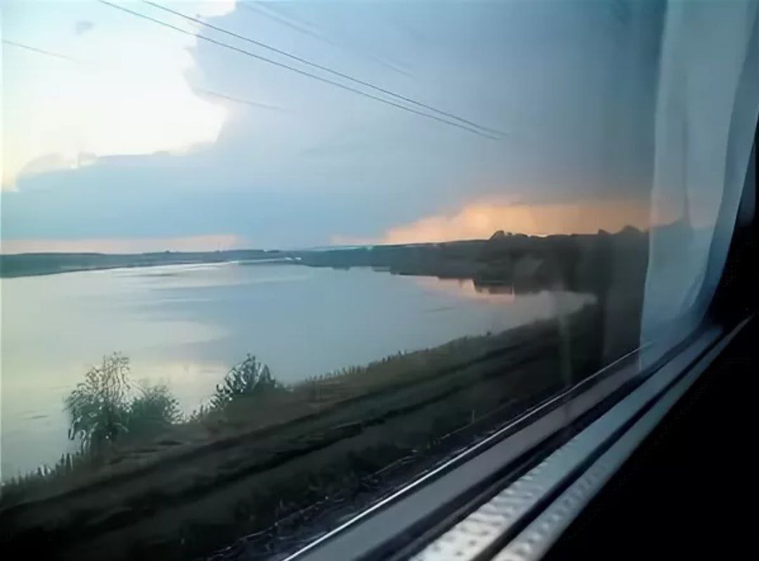 Фото из поезда летом окна